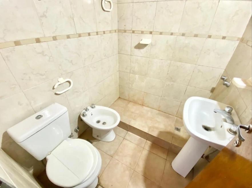 Foto de Venta 6PH en Block Castelar Excelente rentabilidad, imagen 2