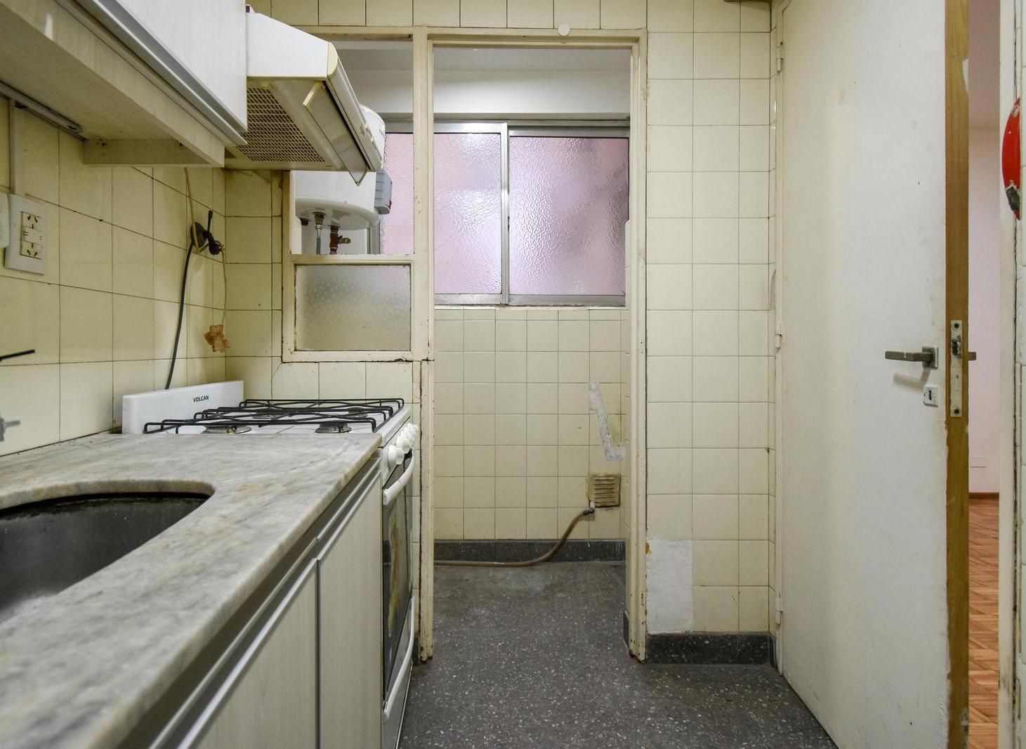 Foto de VENTA DEPARTAMENTO 2 AMBIENTES EXCELENTE UBICACIÓN EN PALERMO, imagen 3