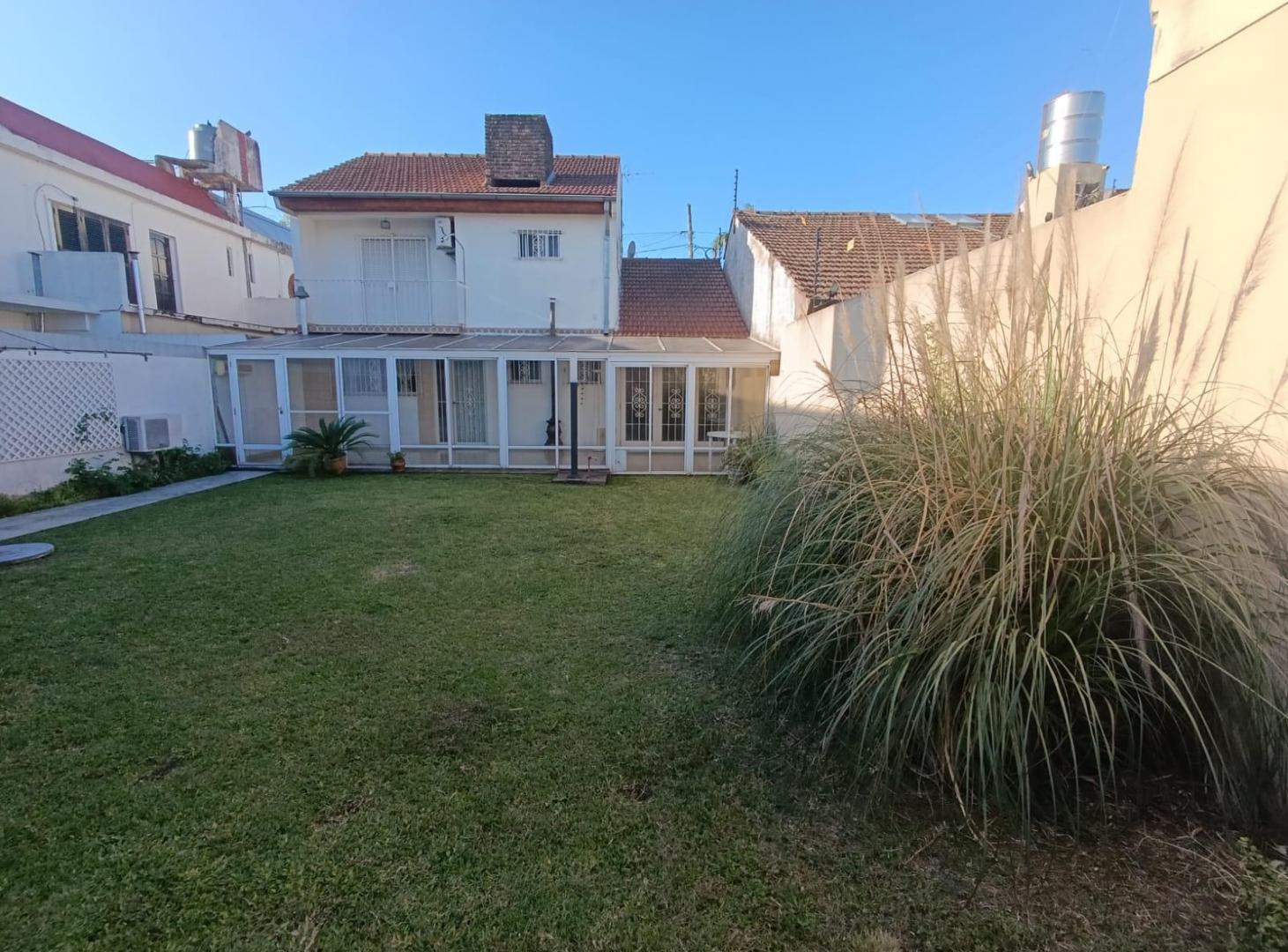 Foto de Venta Casa Castelar 4amb, imagen 2