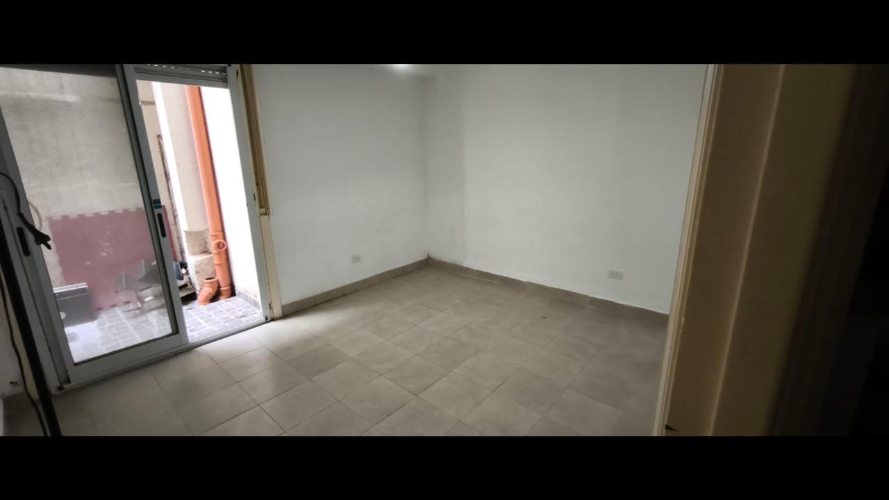 Foto de VENTA 3 AMBIENTES CON DOS PATIOS RECOLETA, imagen 3
