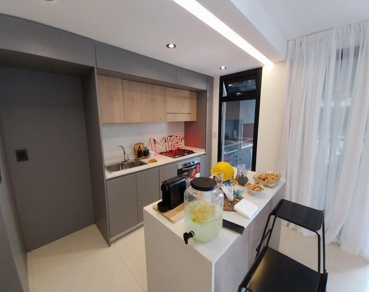 FISHERTON Venta Casa Tres Dormitorios Con Pileta Y Parrillero Wilde y Tucuman ESTRENAR