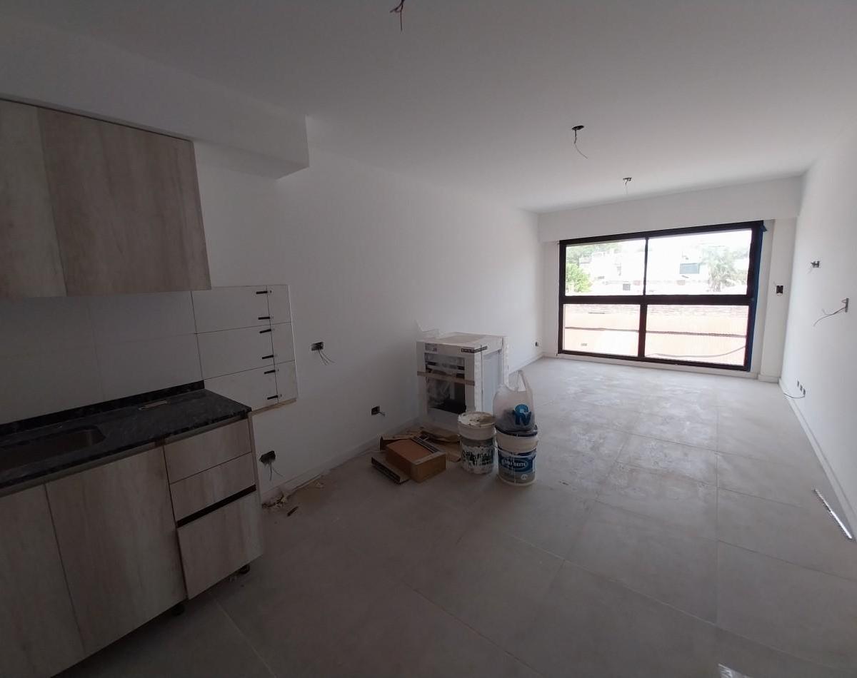 Venta Departamento un dormitorio contrafrente Valparaiso y Cordoba