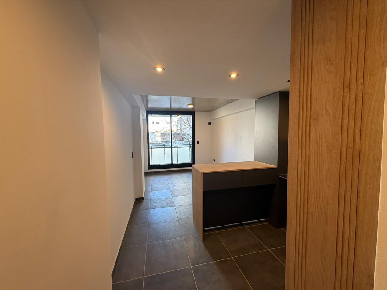 Foto de PICHINCHA Venta Departamento UN Dormitorio Cordoba y Suipacha Diciembre, imagen 3