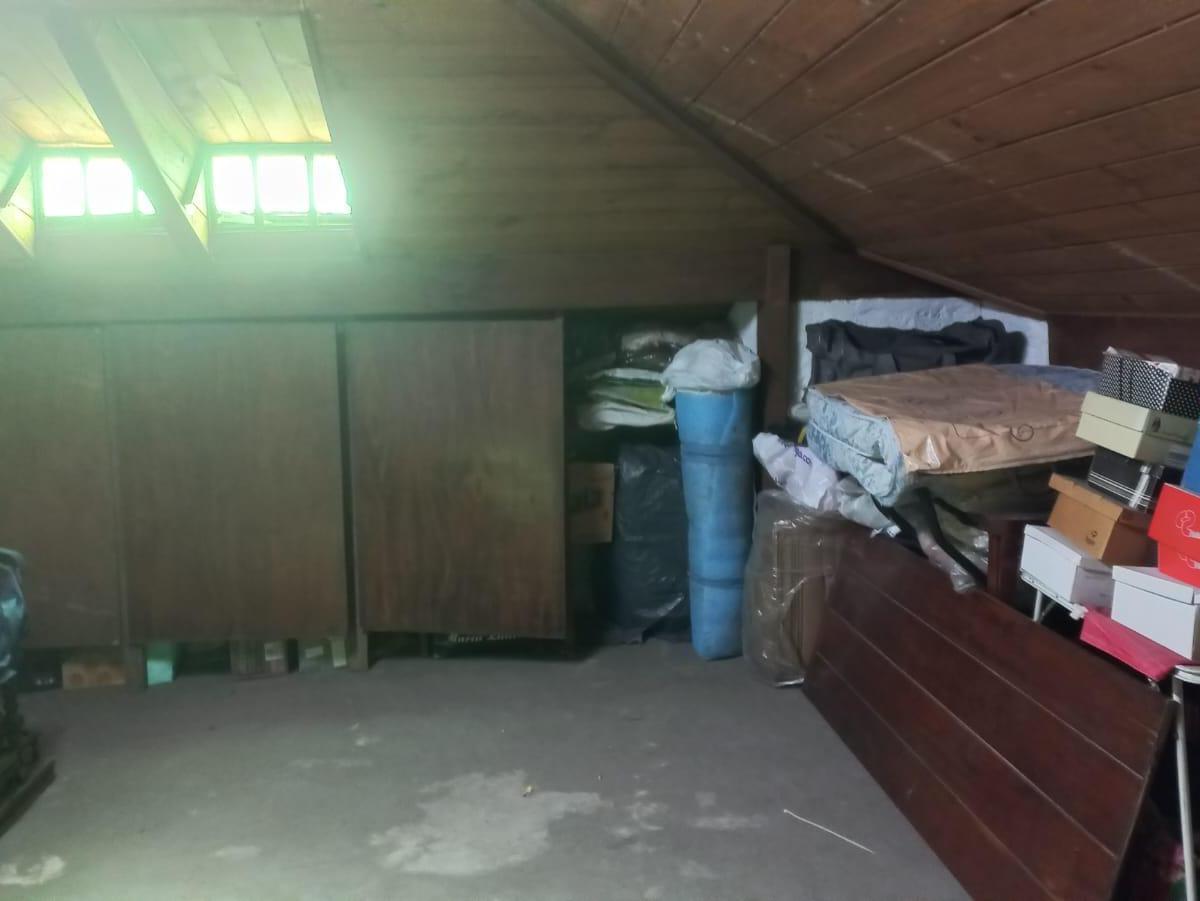 Foto de CASA CON EXCELENTE UBICACIÓN (ACTA PERMUTA DEPARTAMENTO, DIFERENCIA A, imagen 2