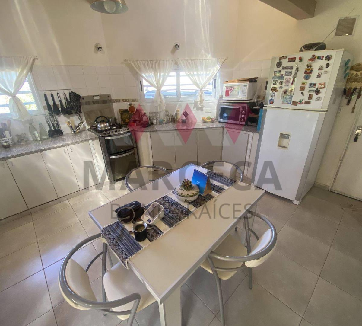 Foto de CASA VENTA TRES DORMITORIOS EL CHOCON PILETA, imagen 4