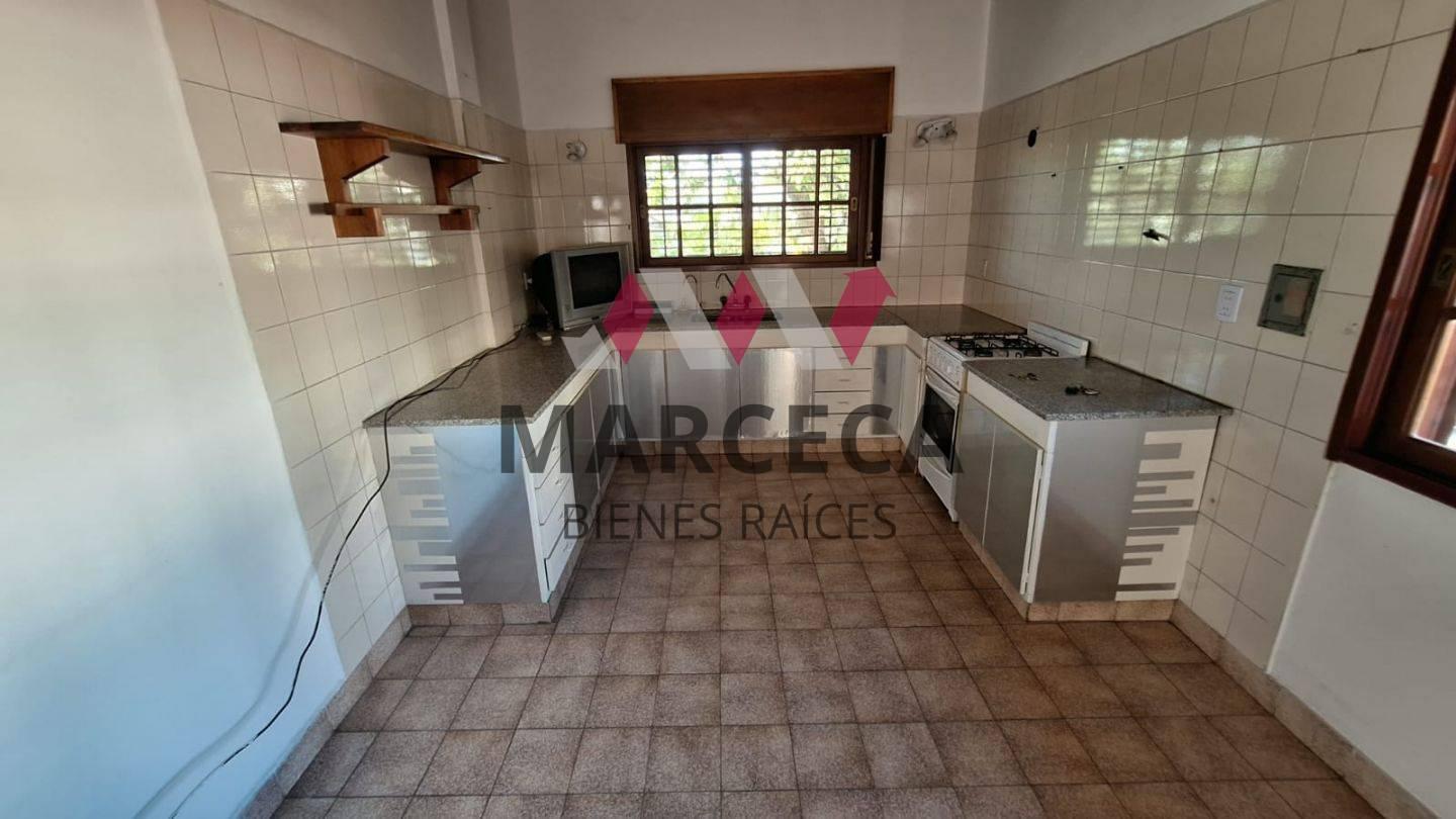 Foto de Alquiler de Departamento 3 Dormitorios en Arévalo, Cipolletti, imagen 4