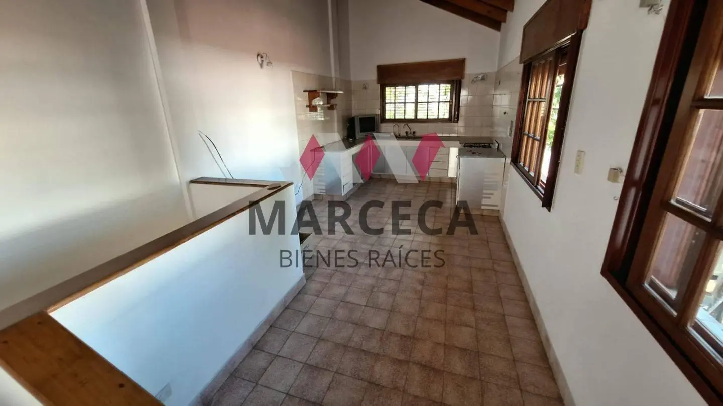 Alquiler de Departamento 3 Dormitorios en Arévalo, Cipolletti 3