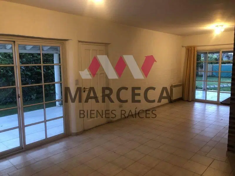 ALQUILER CASA EN BARRIO CERRADO VILLA LUISA DE 4 DORMITORIOS 4