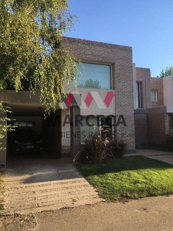 CASA GERENCIAL EN ALQUILER EN VILLA LUISA