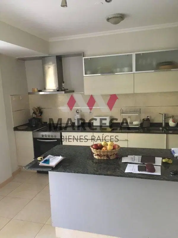 CASA GERENCIAL EN ALQUILER EN VILLA LUISA 4