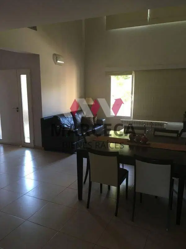 CASA GERENCIAL EN ALQUILER EN VILLA LUISA 2