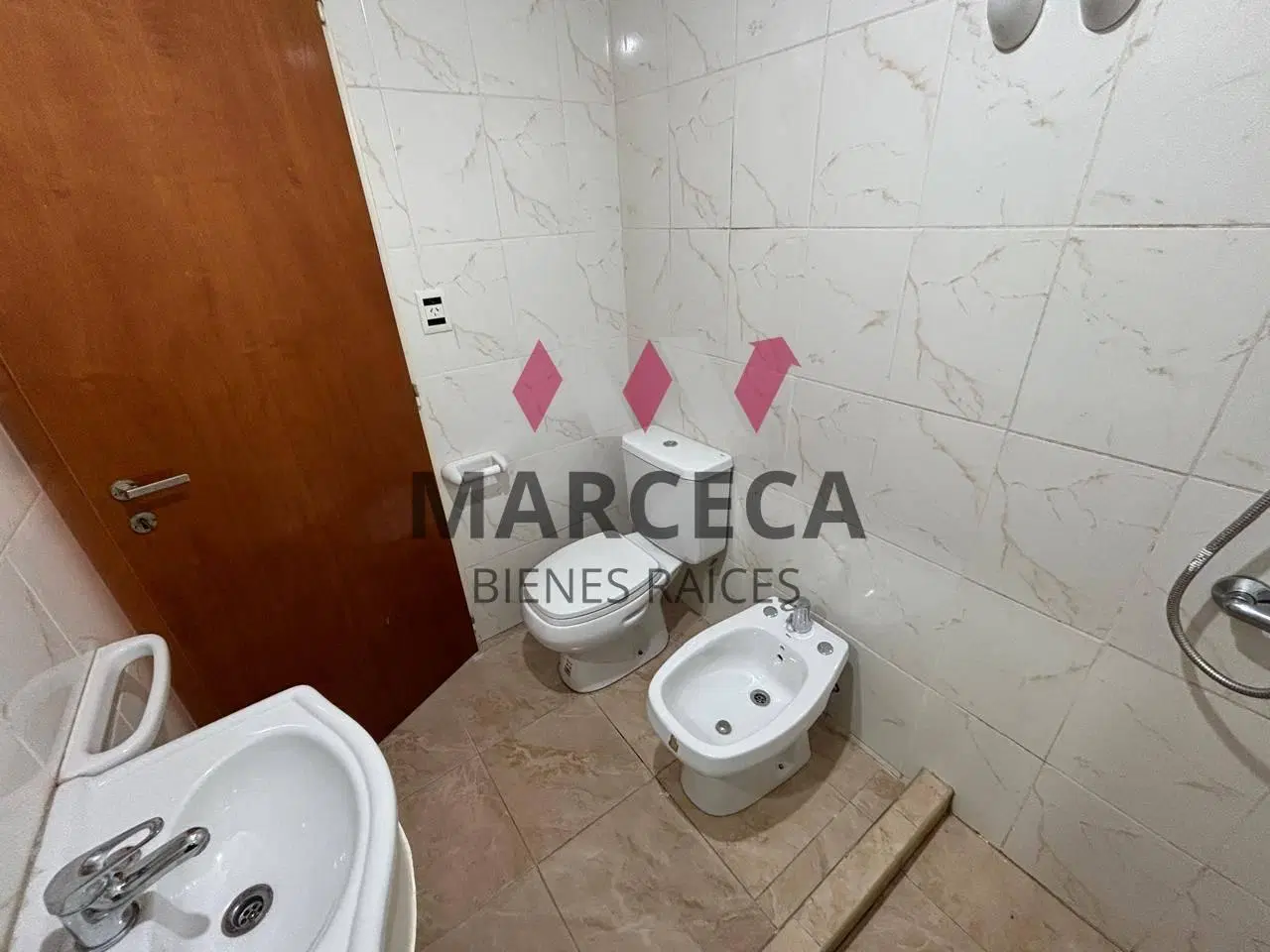 DEPARTAMENTO EN ALQUILER UN DORMITORIO EN BARRIO LEJOS DE BUENOS AIRES 4