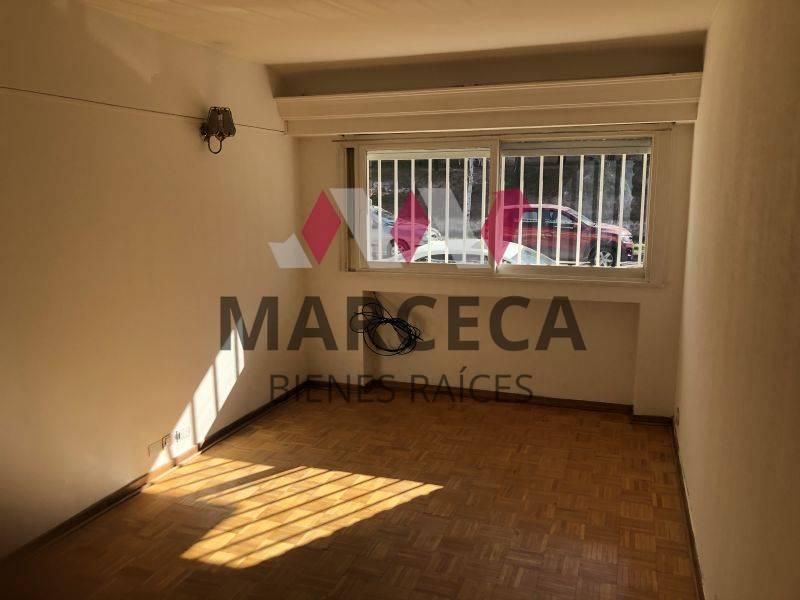 Foto de ALQUILER DEPARTAMENTO 1 DORMITORIO CENTRO ESTE A UNA CUADRA OFICINAS YPF, imagen 4