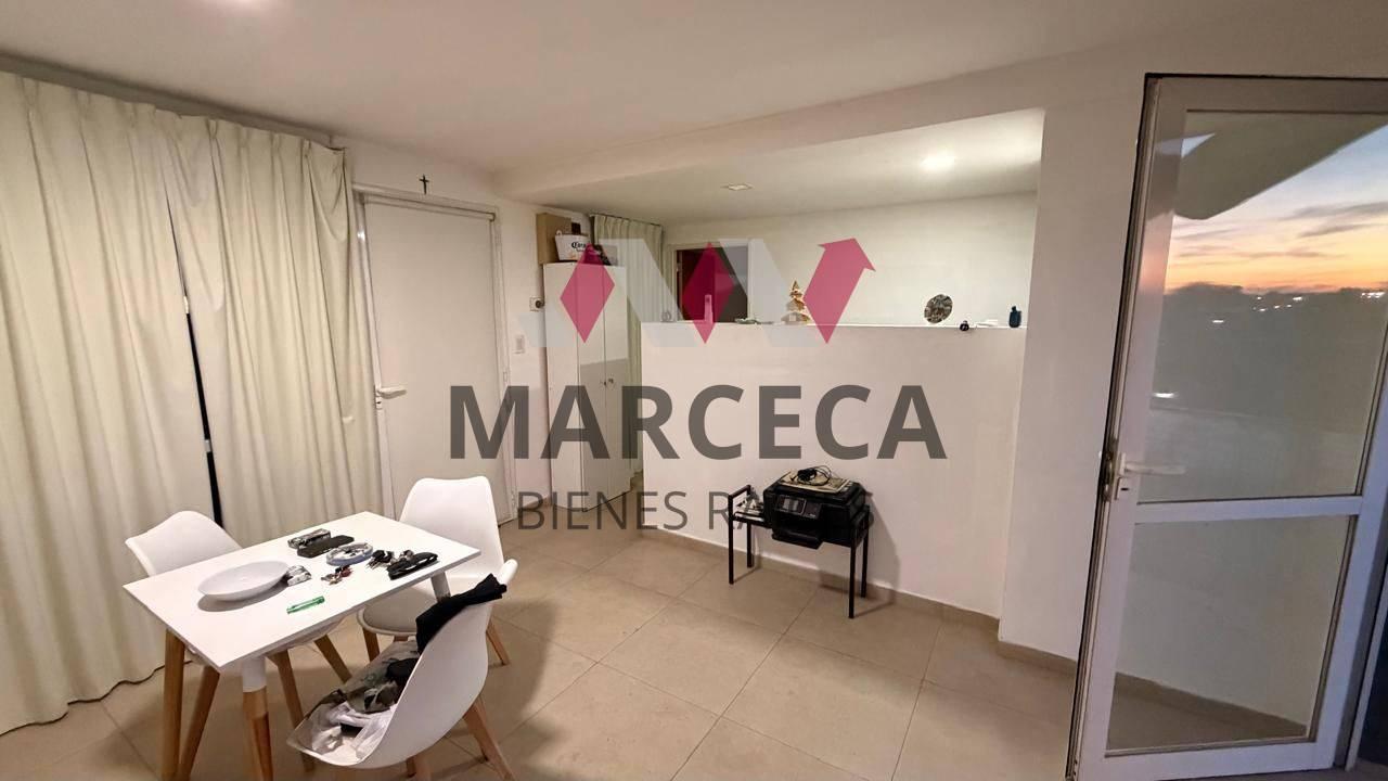 Foto de Departamento 1 dormitorio con balcón y cochera en venta en Neuquén, imagen 4