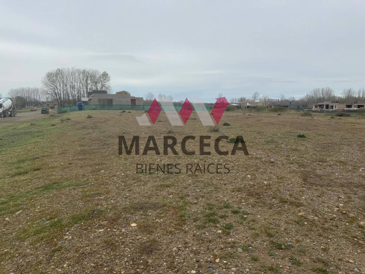 Foto de Lote 1104m2 con fondo de cancha en barrio cerrado Los Canales de, imagen 4