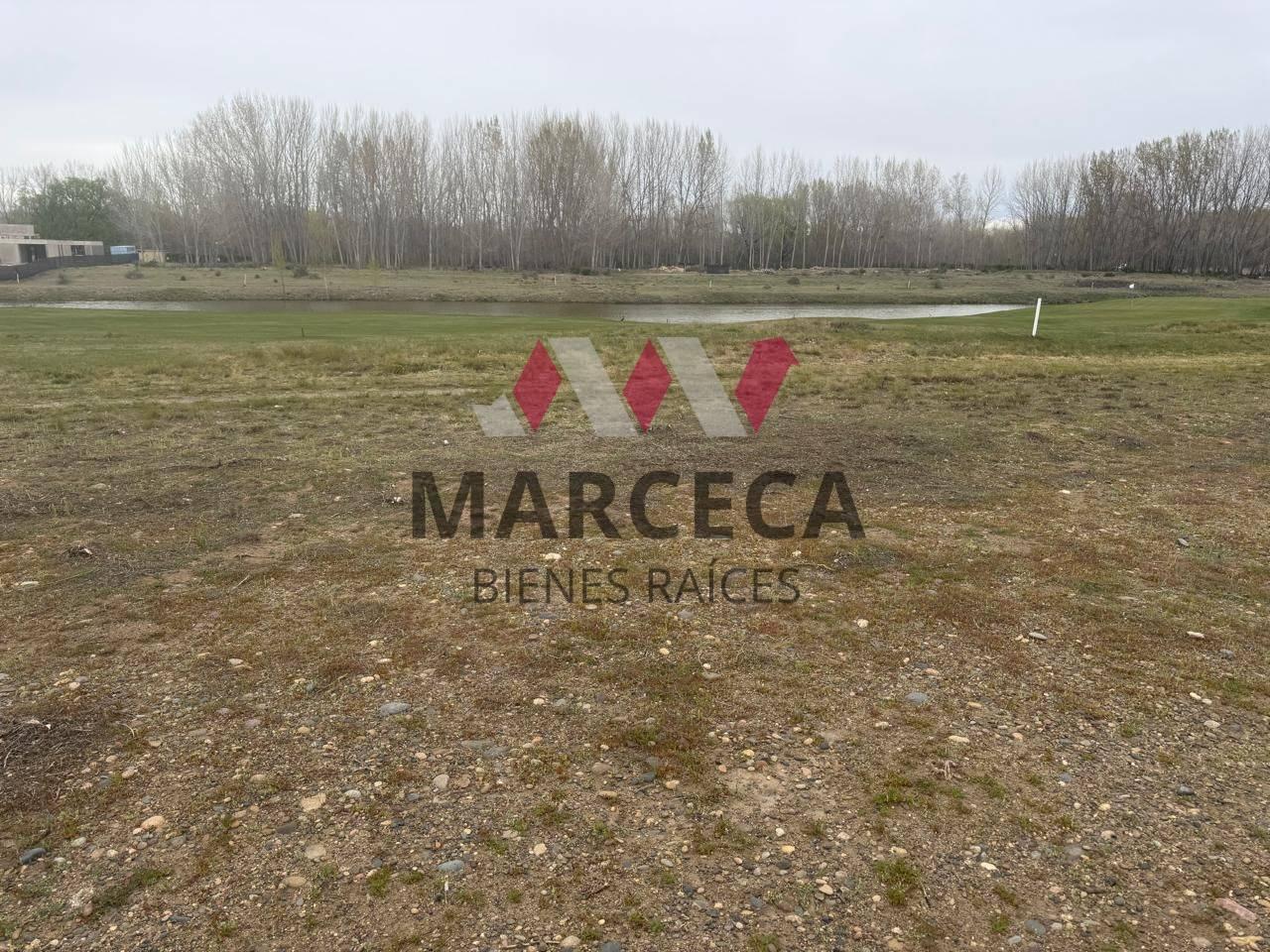 Foto de Lote 1104m2 con fondo de cancha en barrio cerrado Los Canales de, imagen 5