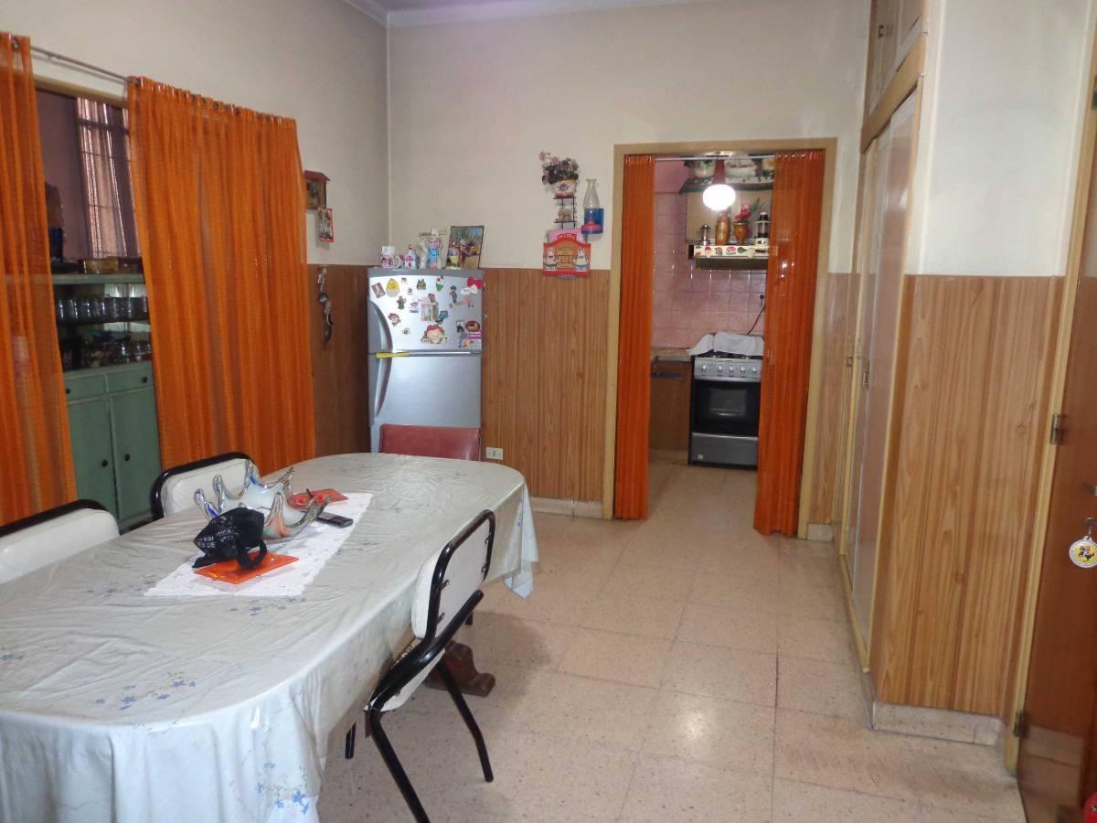 IMPORTANTE PROPIEDAD EN EXCELENTE UBICACIÓN! AMPLIO LOTE DE 15x45 METROS!