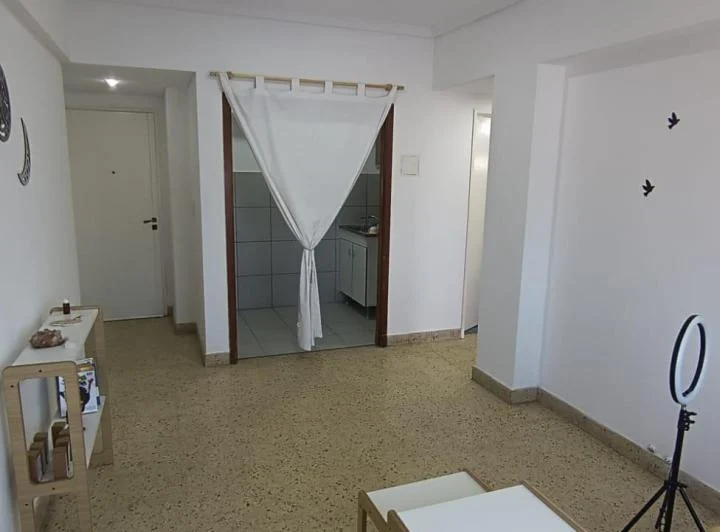 DEPARTAMENTO 2 AMBIENTES - SEGUNDO PISO POR ESCALERA 2