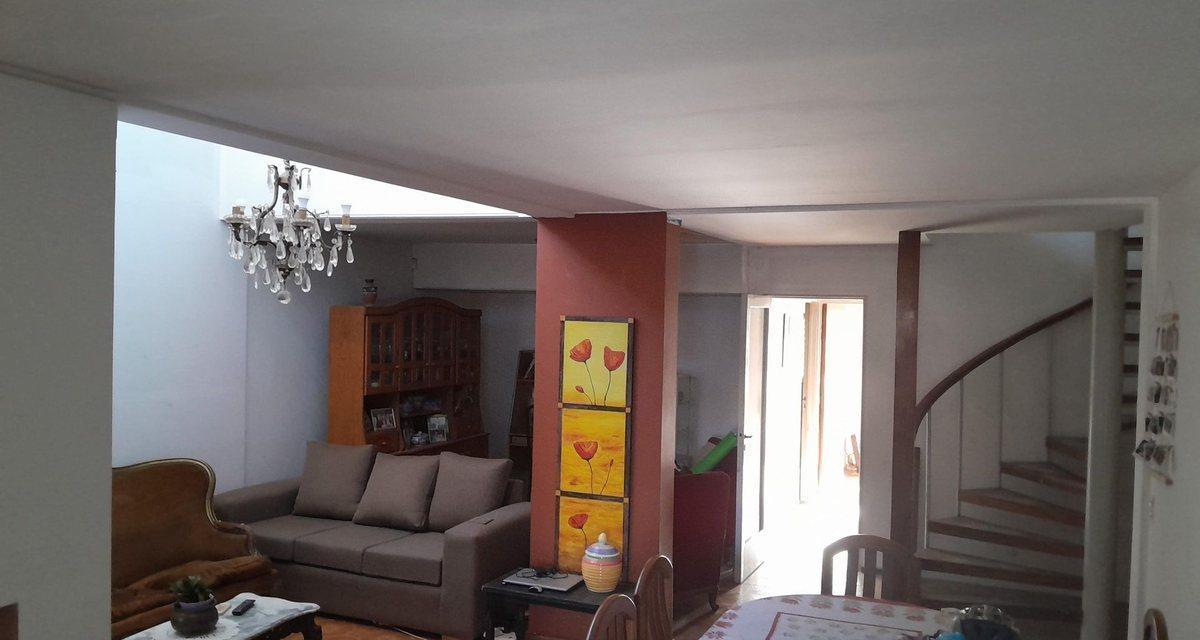 Casa en Venta Dos Pisos Sexta Sección 2