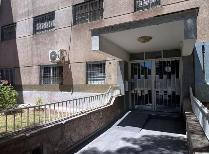 DPTO EN VENTA 2 DORM. CALLE DON BOSCO 5to PISO 2