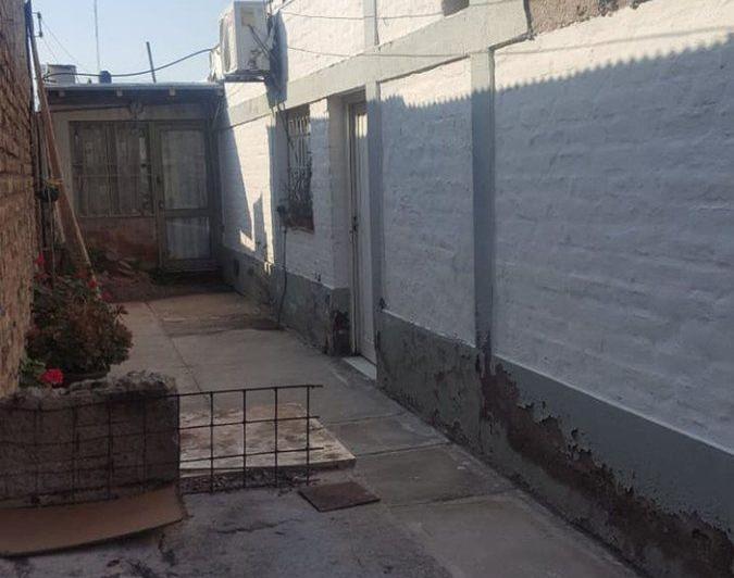 VENTA DE CASA (4 AMBIENTES) EN LAS HERAS 4
