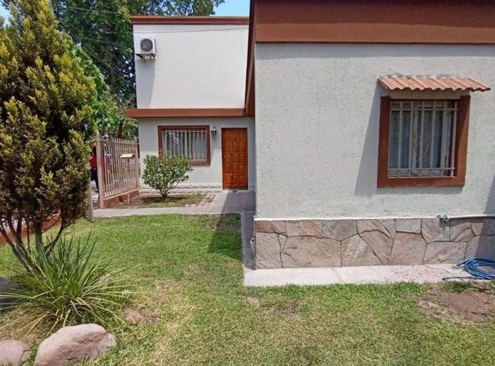 VENTA CASA Y DUPLEX GUAYMALLEN 3