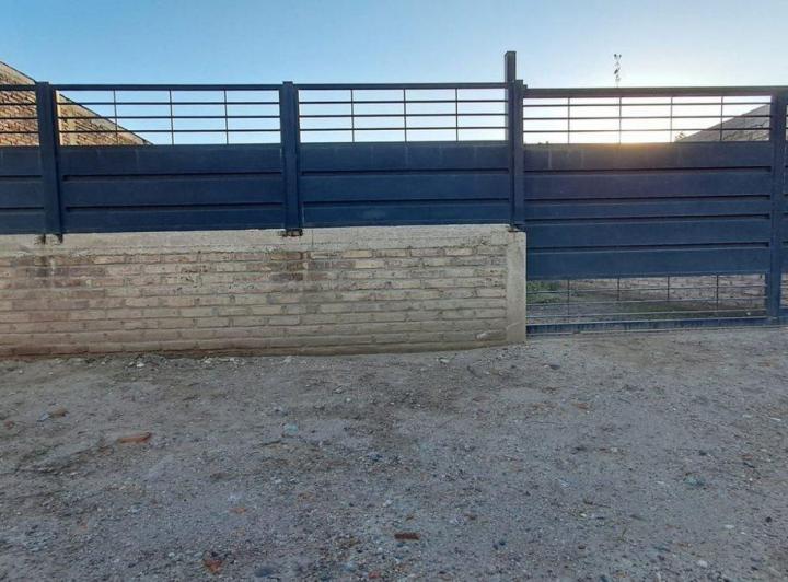 VENTA CASA EN OBRA GRUESA-LAS COMPUERTAS 2