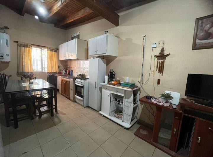 VENTA CASA SAN MARTIN, BARRIO PERITO MORENO 4