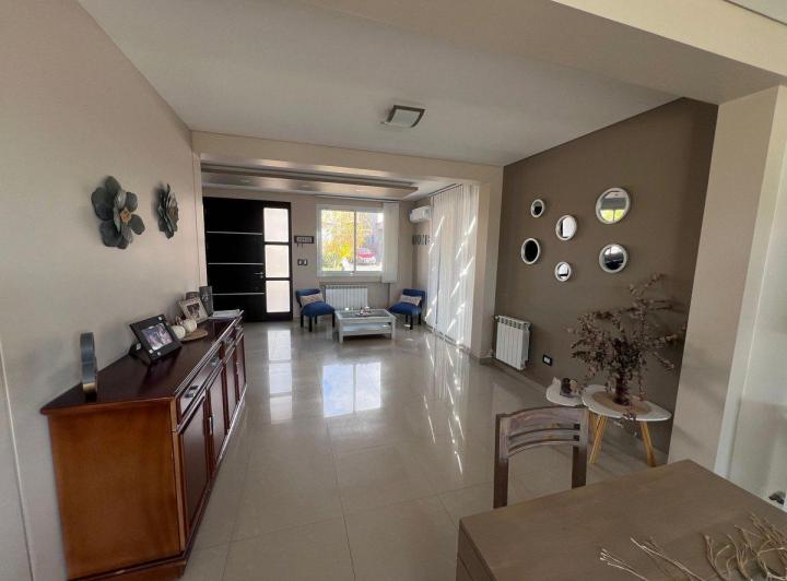Venta Casa Barrio Pórtico el Sol 2. 5