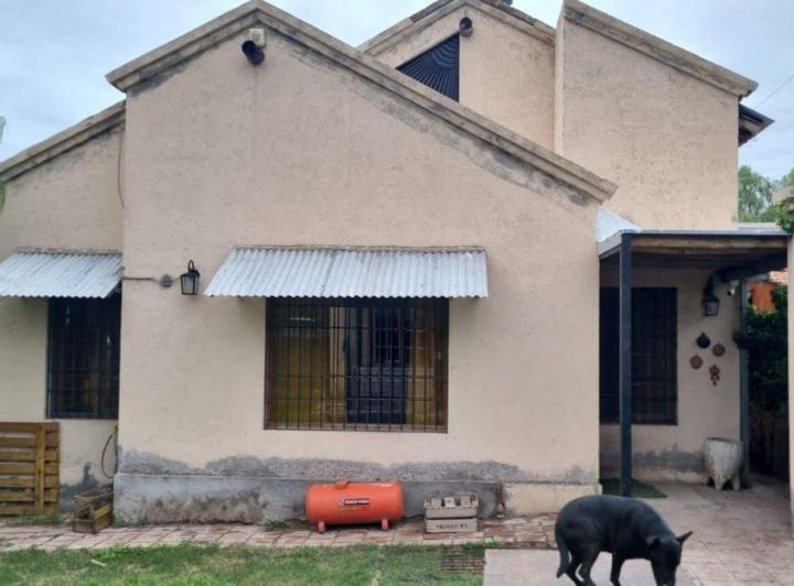 CASA EN VENTA EN VERTIENTES DEL PEDEMONTE 2