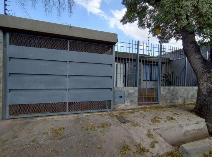 VENTA CASA - CUARTA SECCIÓN - MENDOZA 1