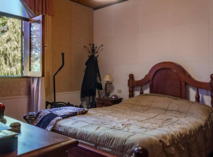 CASA EN VENTA GRAN PARQUIZADO Y PILETA GODOY CRUZ 3