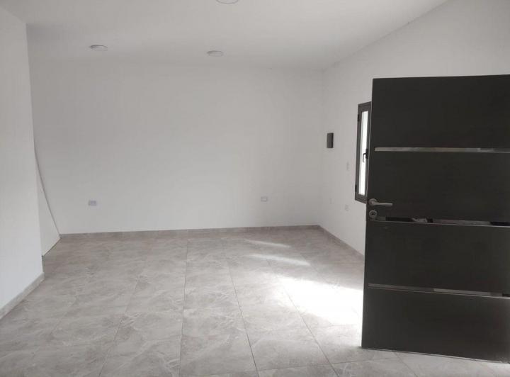 Venta-Casa 2 Dorm. en B°semi privado-Lujan de cuyo 4