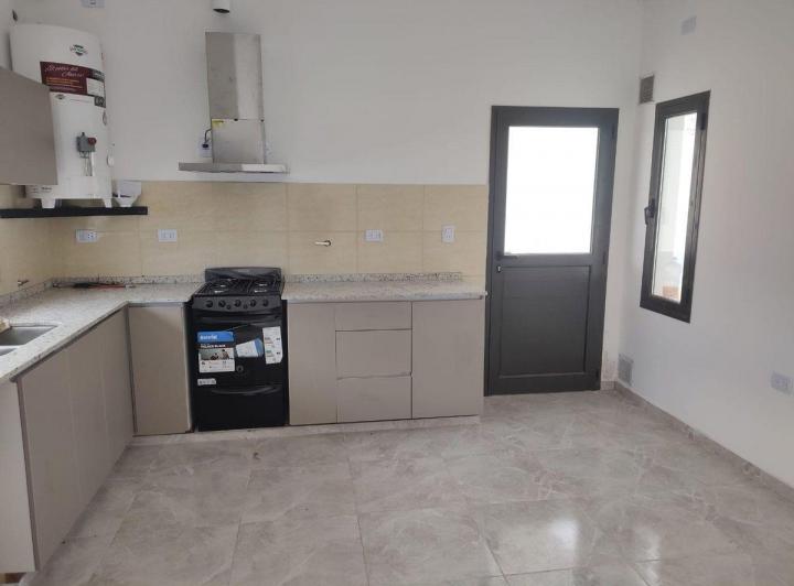 Venta-Casa 2 Dorm. en B°semi privado-Lujan de cuyo 2