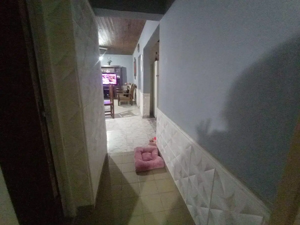 VENTA DE CASA (4 AMBIENTES) EN LAS HERAS 5