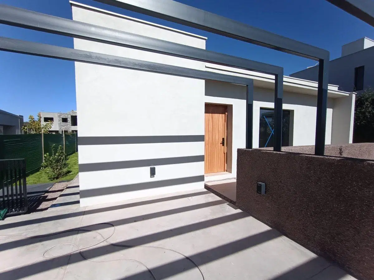 CASA A ESTRENAR BARRIO TIERRAS ALTAS, CARRODILLA 4