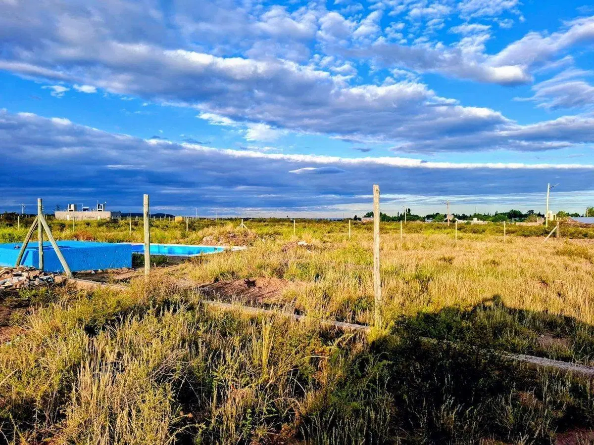VENTA LOTE CON PILETA Y CISTERNA B° EL MOLLAR 5