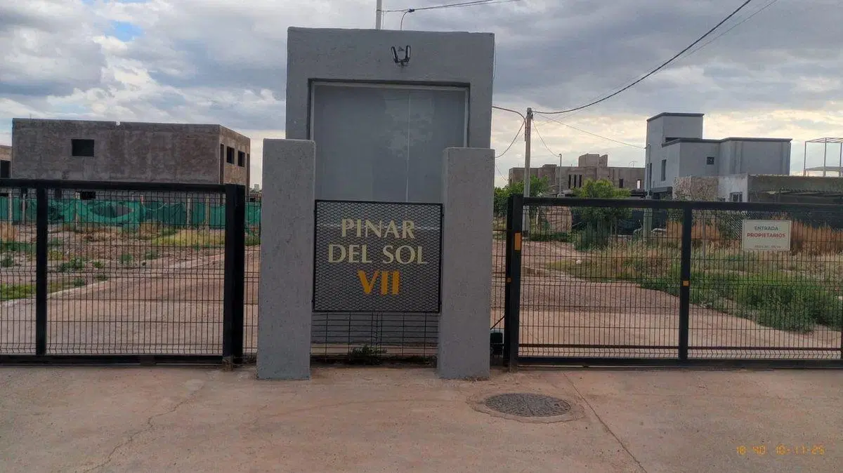 VENTA DUPLEX Bº PRIVADO PINAR DEL SOL VII MAIPU 4