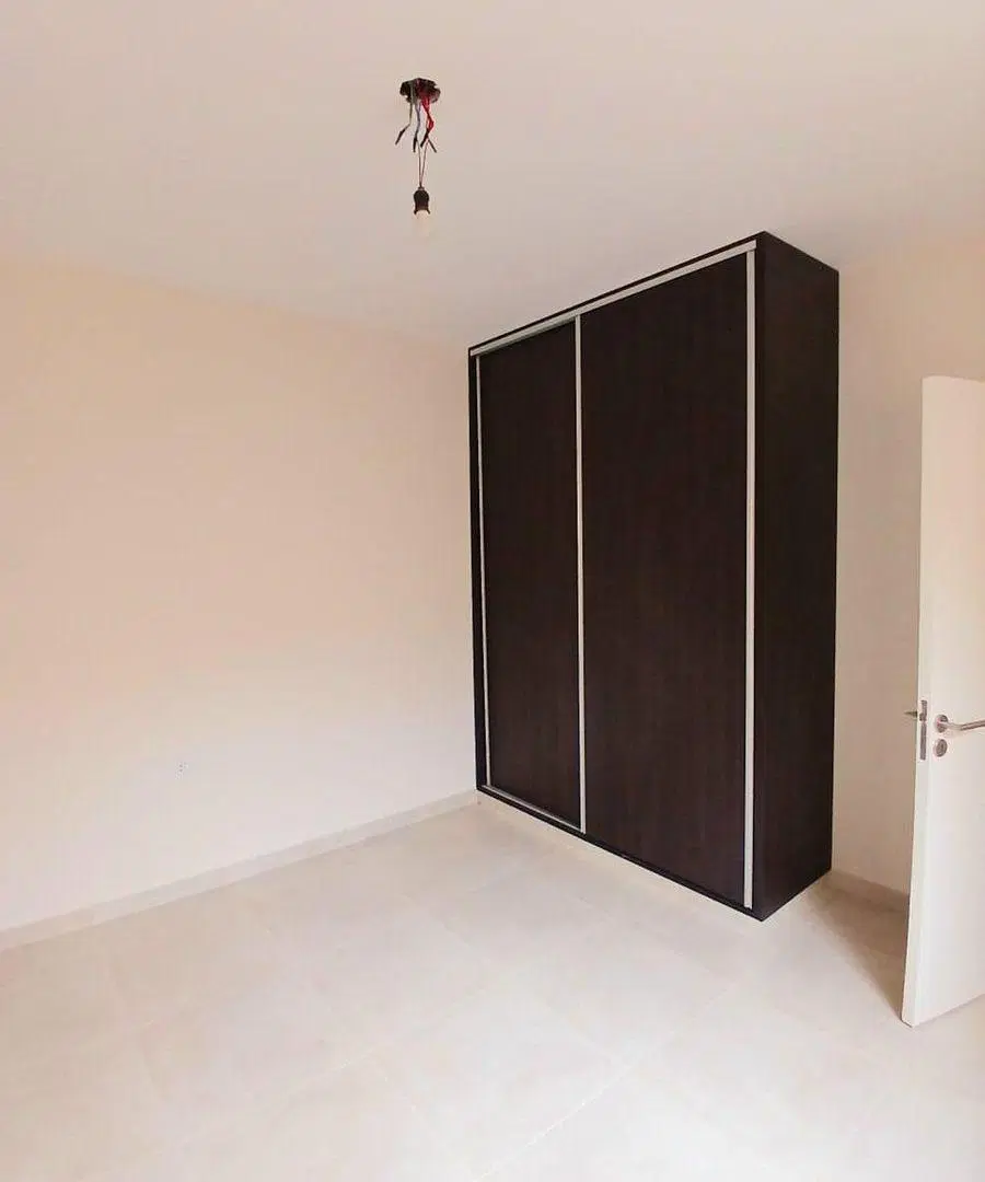 VENTA DE DEPARTAMENTO EN GUYMALLEN 5