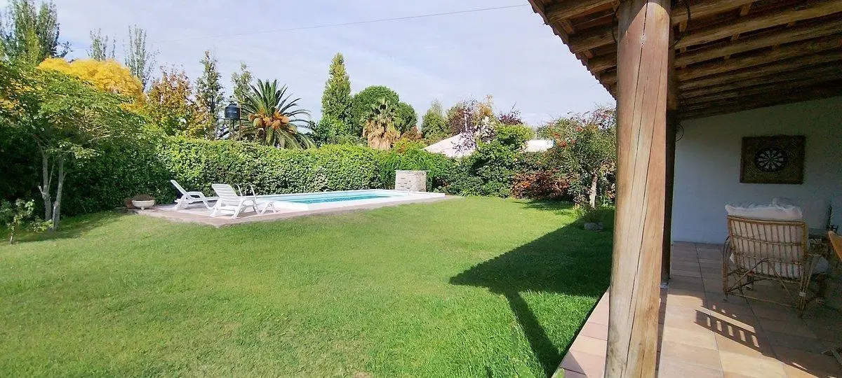 Alquiler de Casa con Pileta en Lunlunta, Maipú 2