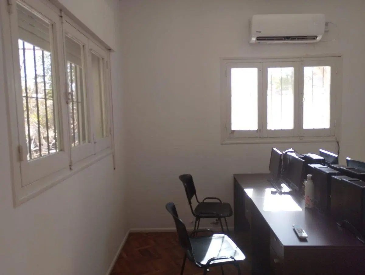 Casa en alquiler para uso comercial en Mendoza 3