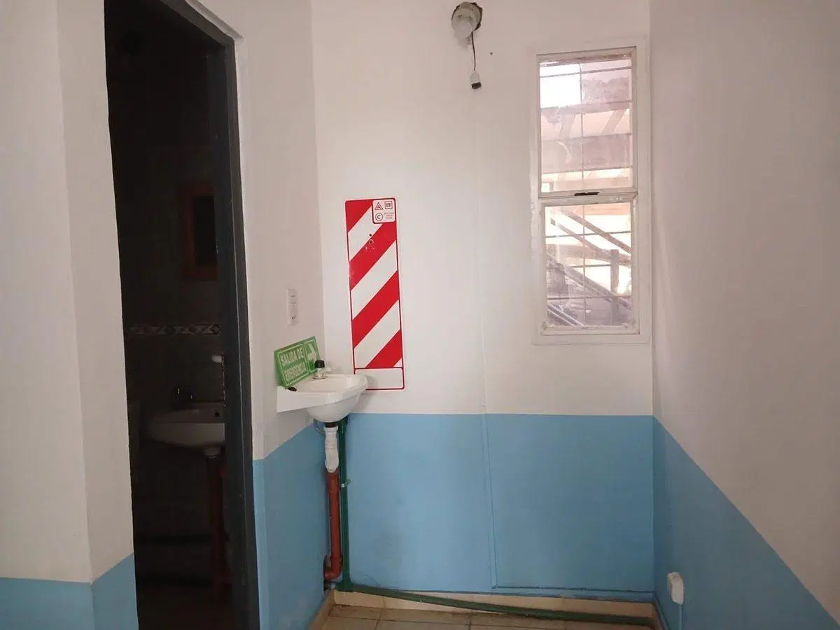 ALQUILO LOCAL COMERCIAL/OFIC cercano Plaza G.CRUZ 5