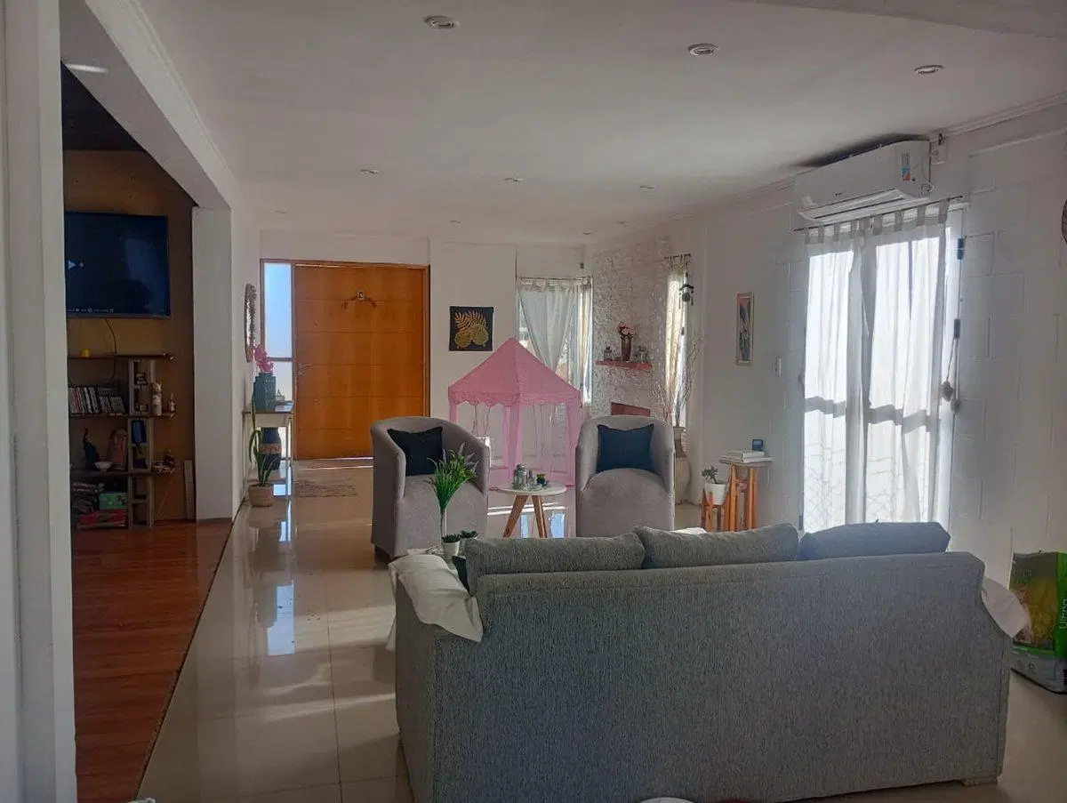 Venta Casa en Russel Maipú 5