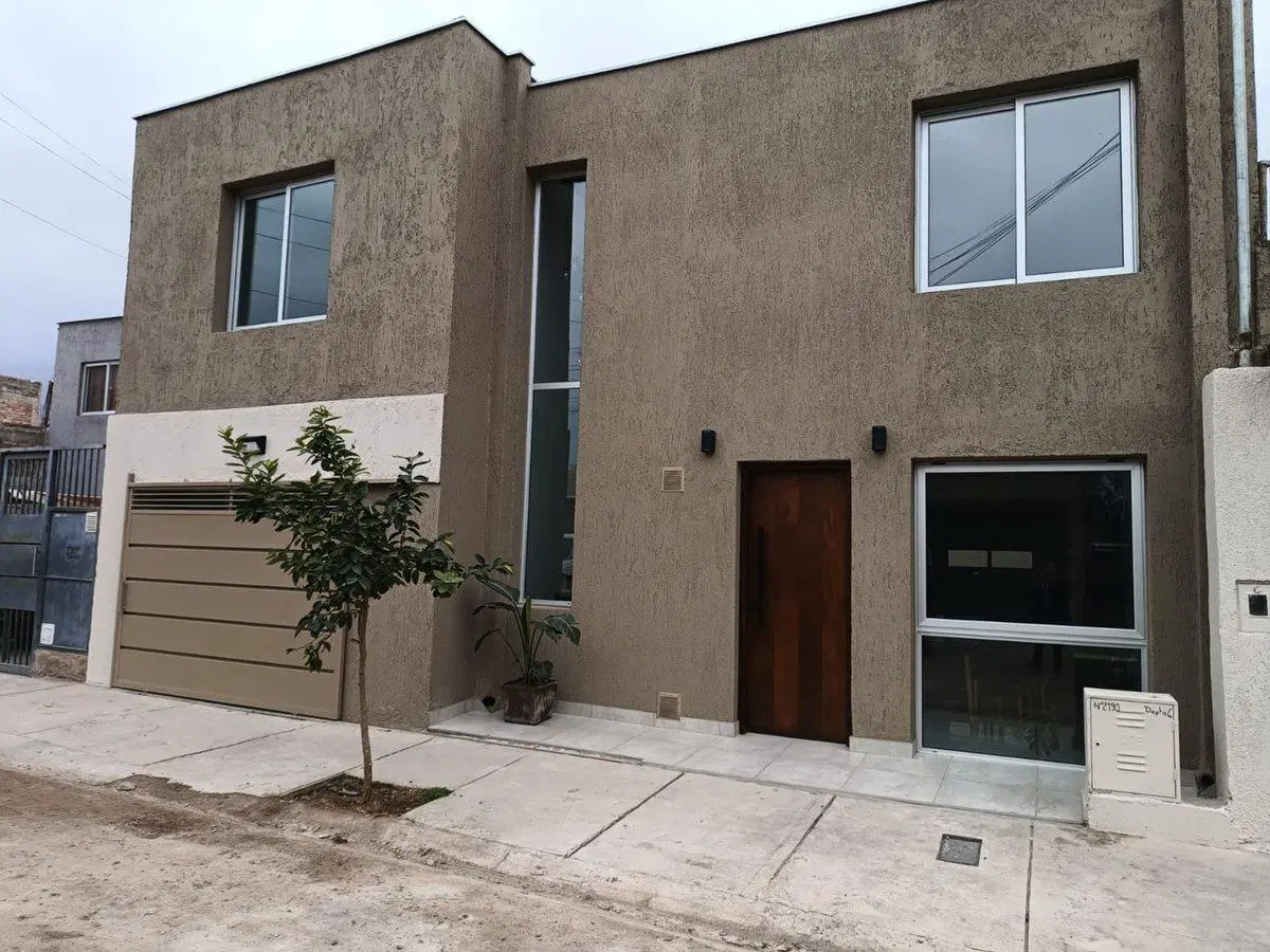 CASA EN CALLEJÓN PRIVADO, 3 DORM, Las Heras 2