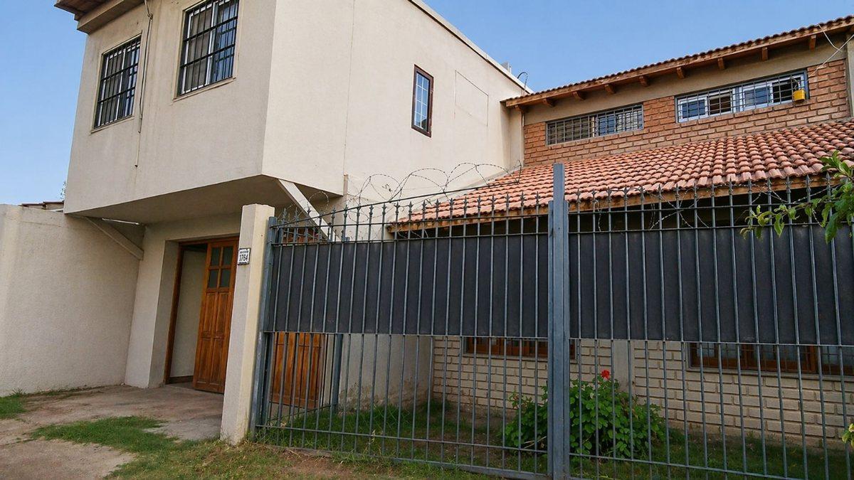 Alquiler Casa 5 dorm pileta cubierta Guaymallén