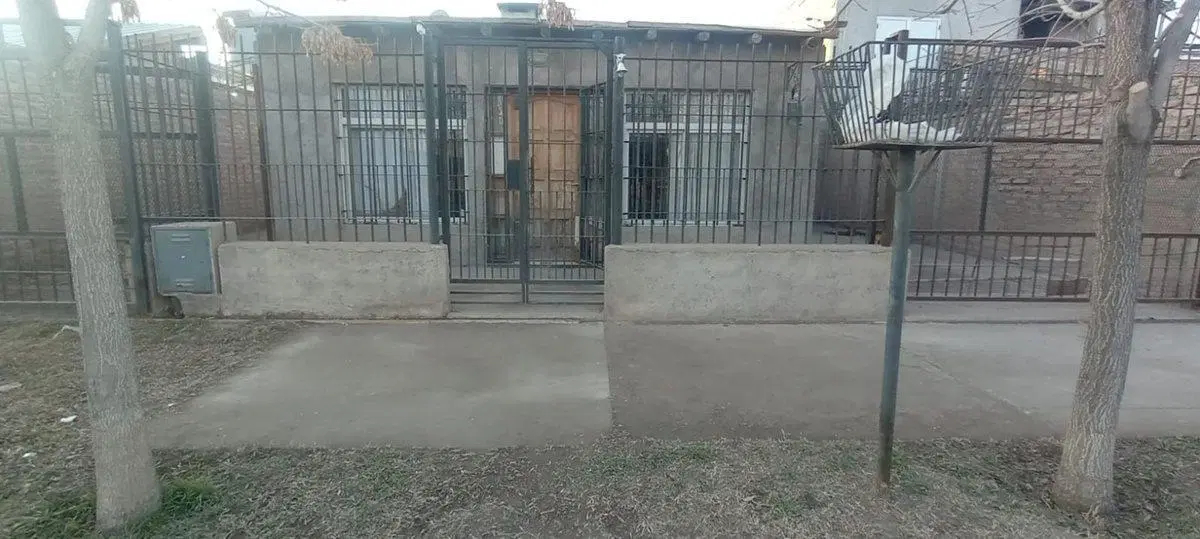 CASA EN VENTA FINANCIADA(4 AMBIENTES)LUJAN DE CUYO 2