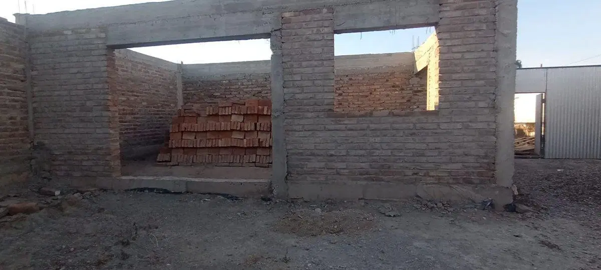 VENTA DE TERRENO CON OBRA GRUESA EN GUAYMALLEN 2
