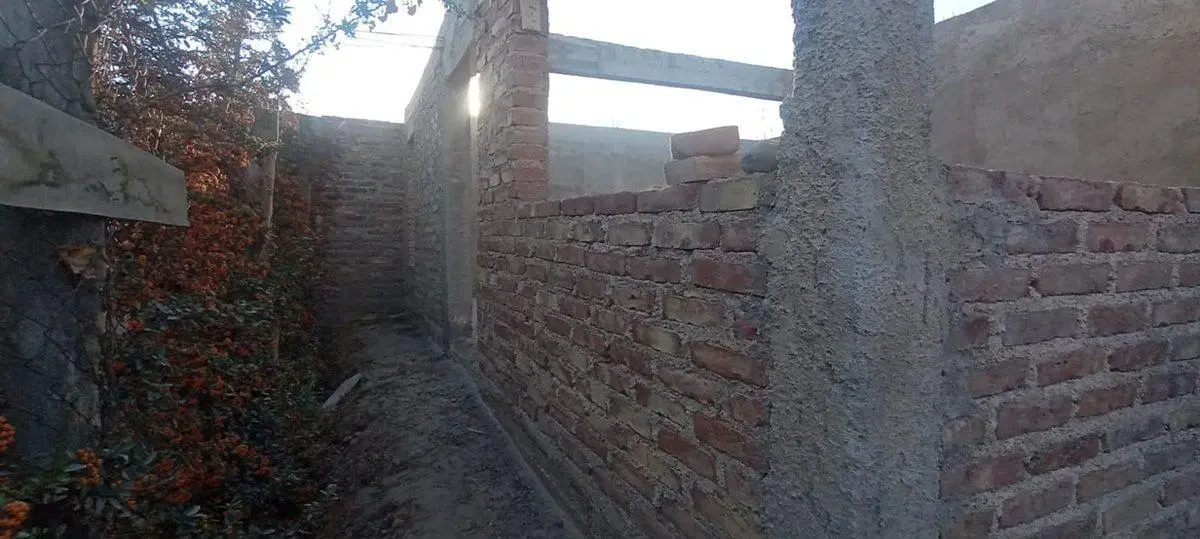 VENTA DE TERRENO CON OBRA GRUESA EN GUAYMALLEN 4