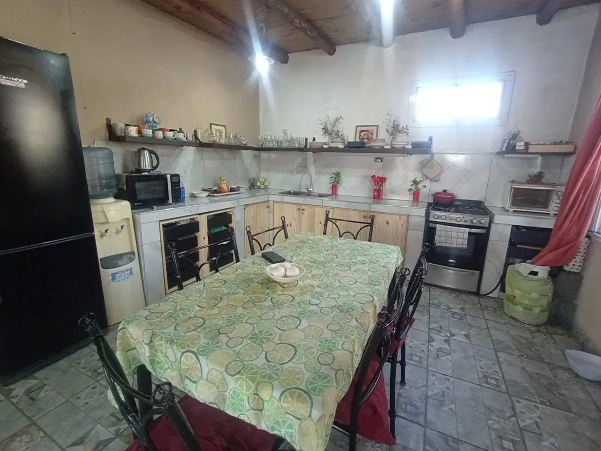 VENTA DE DEPARTAMENTO , LOCAL Y QUINCHO LAS HERAS 5