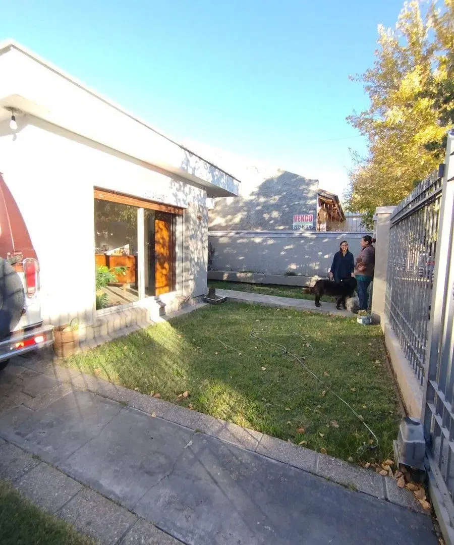 Casa en venta 3 dormitorios en centro de Tunuyán 4